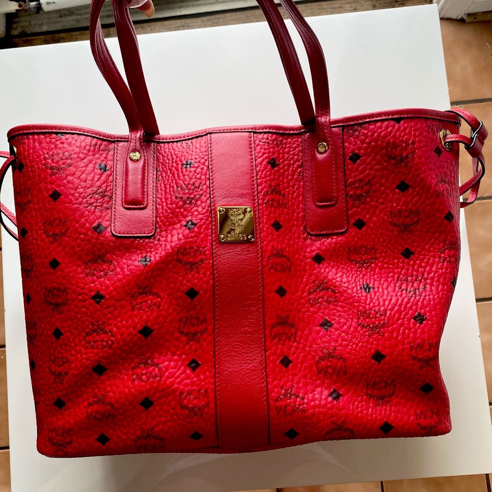 MCM Reversible Tote - Authentic